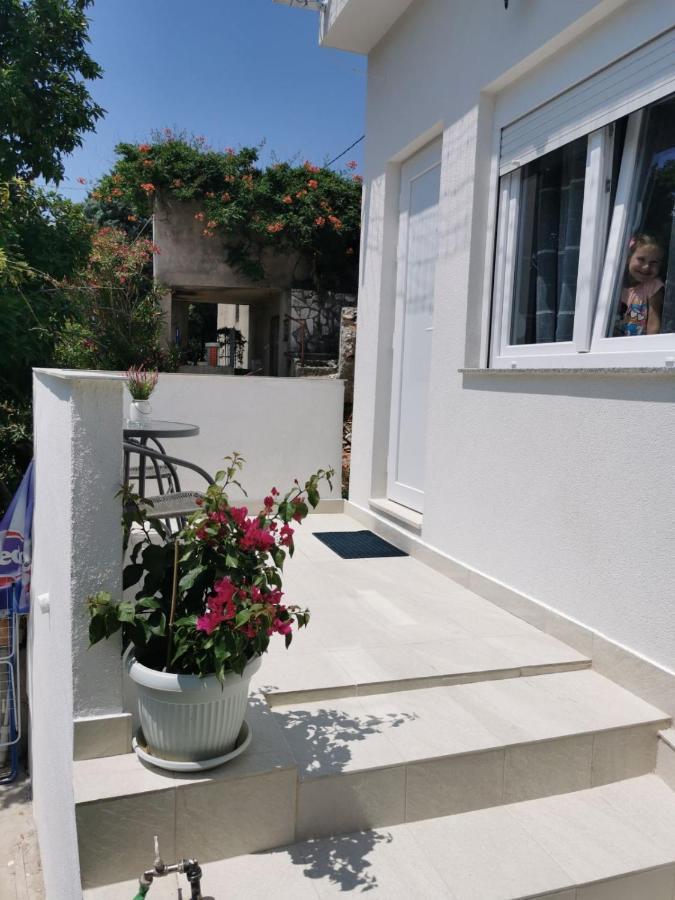 Apartments Lily Neum Exterior photo